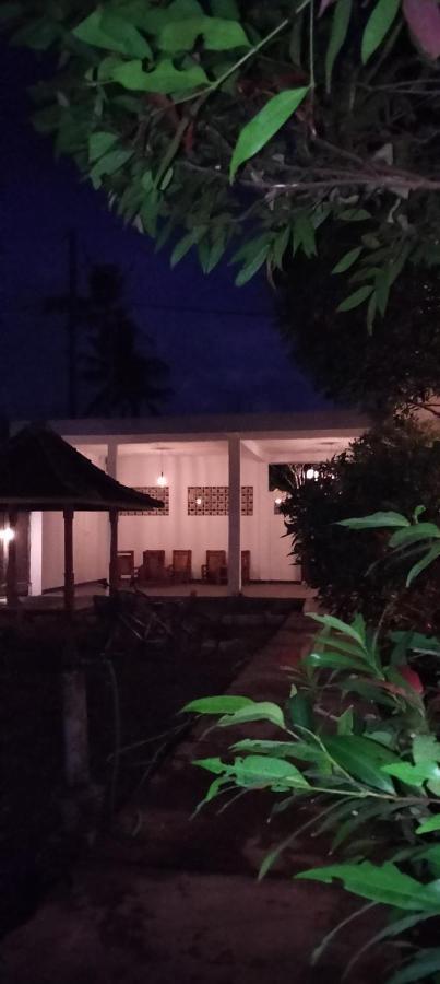 Akalanka Homestay Quần đảo Gili Ngoại thất bức ảnh
